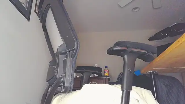 ExposureMakesMeHard online show from 06/23/26, 01:03