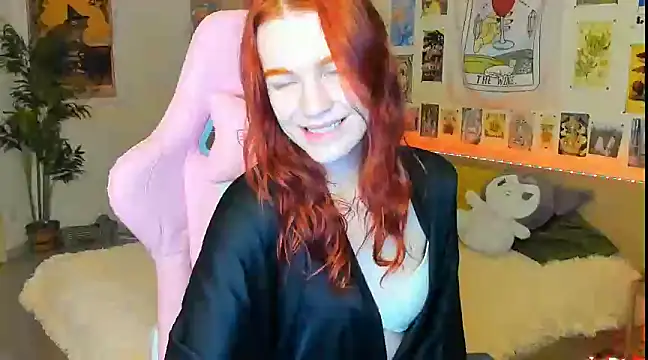 Snapshot of Sunny_Elly chatting on 12/10/24, 05:39 Sunny Elly online show from 12/10/24, 05:39