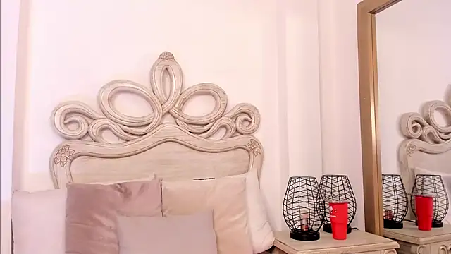 Snapshot of Victoria_vallejo_ chatting on 03/08/25, 11:37 Victoria vallejo  online show from 03/08/25, 11:37