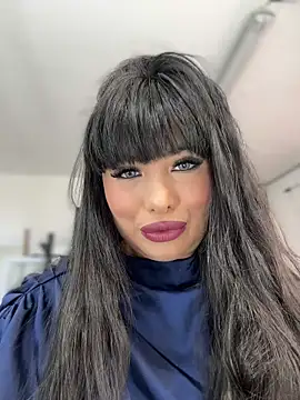 Alexa Miss online show from 09/21/25, 06:20