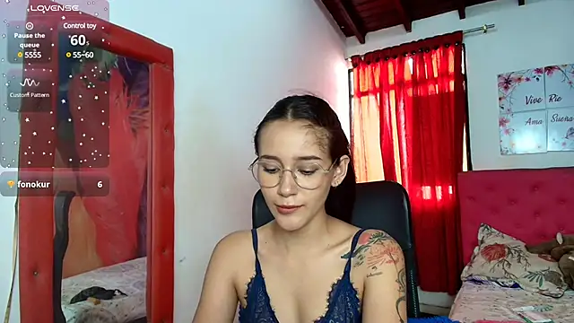 miley blue  online show from 03/08/25, 07:20