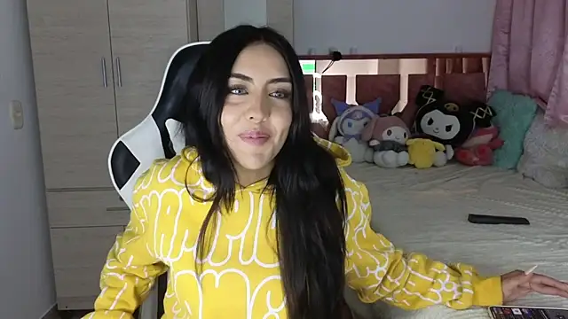 Snapshot of Angel_lusst chatting on 12/02/24, 03:26 Angel lusst online show from 12/02/24, 03:26