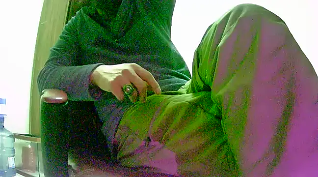 Snapshot of hardbigcock16 chatting on 02/05/25, 12:17 hardbigcock16 online show from 02/05/25, 12:17