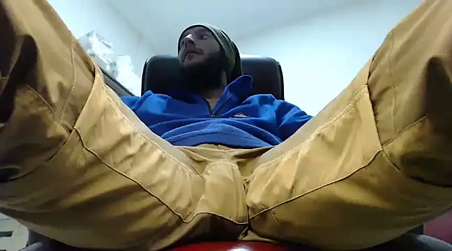 Snapshot of hardbigcock16 chatting on 02/20/25, 10:48 hardbigcock16 online show from 02/20/25, 10:48