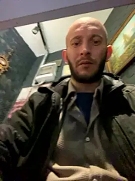 Snapshot of hardbigcock16 chatting on 02/13/26, 09:49 hardbigcock16 online show from 02/13/26, 09:49