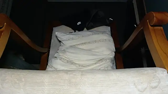 Snapshot of hardbigcock16 chatting on 02/25/26, 11:03 hardbigcock16 online show from 02/25/26, 11:03