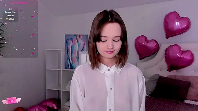 Mary uw online show from 02/26/25, 03:21