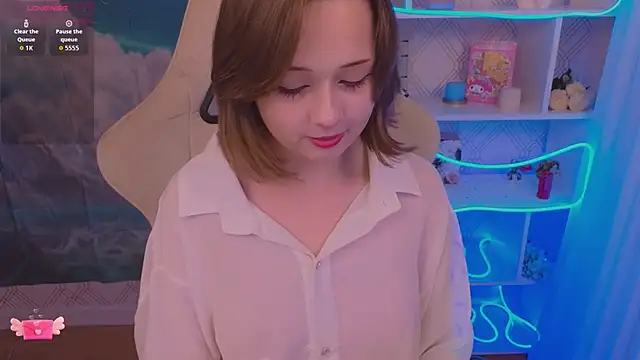 Mary uw online show from 11/22/25, 03:16