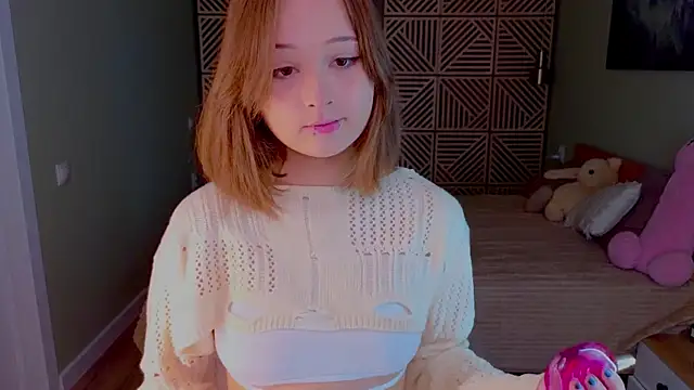 Mary uw online show from 06/23/26, 04:43