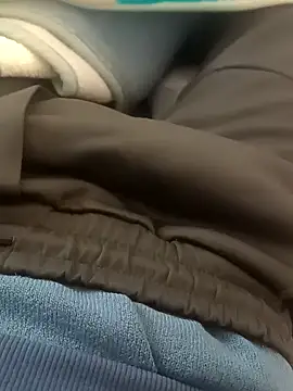 zazaza12ratyuijgg online show from 04/15/26, 12:45