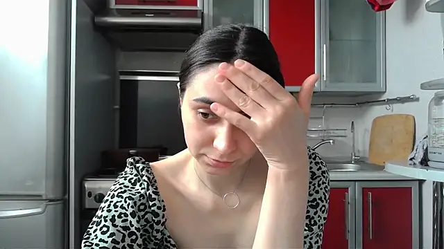 Snapshot of Kashtanka_ chatting on 03/17/25, 06:29 Kashtanka online show from 03/17/25, 06:29