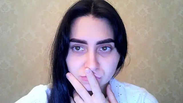 Snapshot of Kashtanka_ chatting on 11/21/25, 05:00 Kashtanka online show from 11/21/25, 05:00