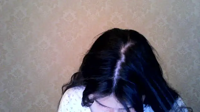 Snapshot of Kashtanka_ chatting on 11/27/25, 05:20 Kashtanka online show from 11/27/25, 05:20