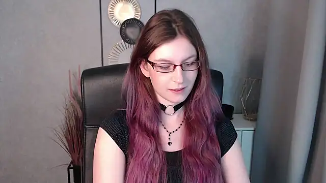 emmaxDelight online show from 12/31/24, 06:27