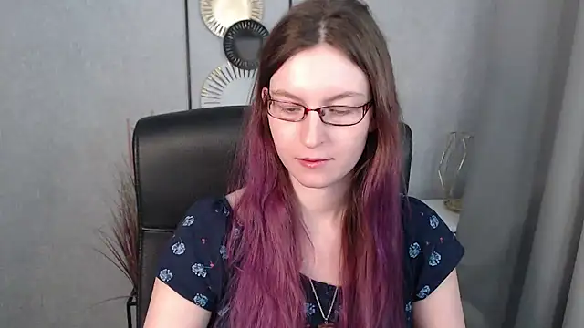 emmaxDelight online show from 01/17/25, 10:11