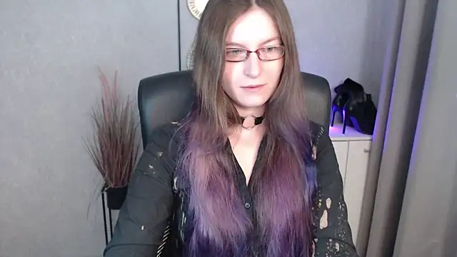 emmaxDelight online show from 10/07/25, 05:37