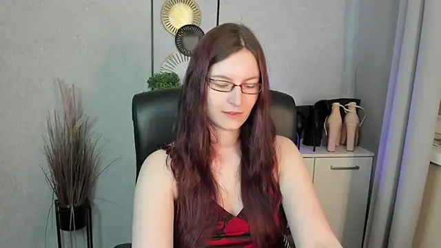 emmaxDelight online show from 06/11/26, 05:27