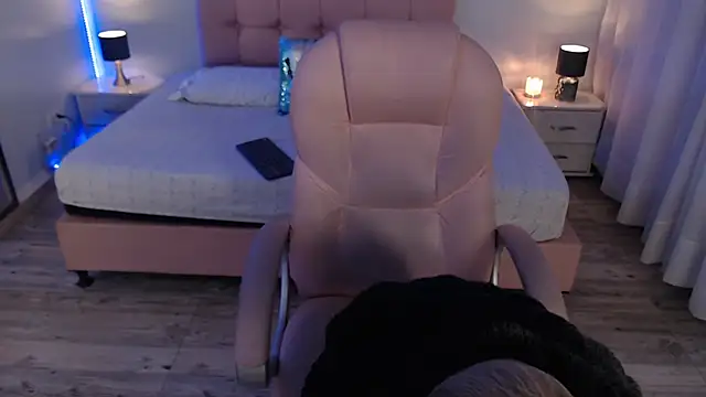 Snapshot of zoe_jones13 chatting on 01/07/26, 03:53 zoe jones13 online show from 01/07/26, 03:53