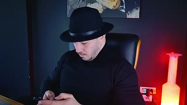 AngeloEric online show from 12/19/24, 08:02