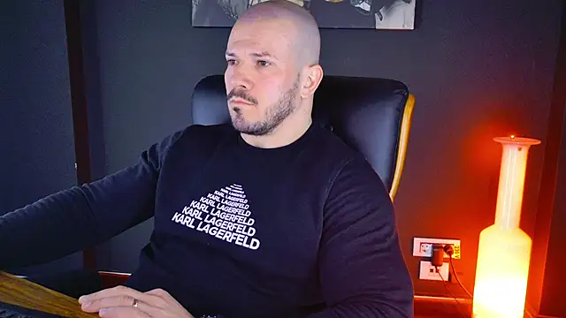 AngeloEric online show from 01/21/25, 08:41