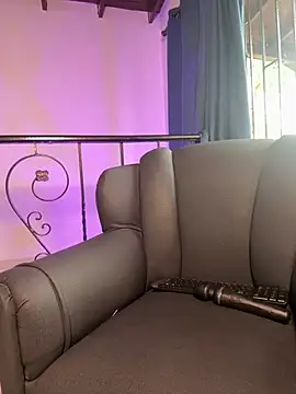 bella  honey online show from 02/05/25, 07:42