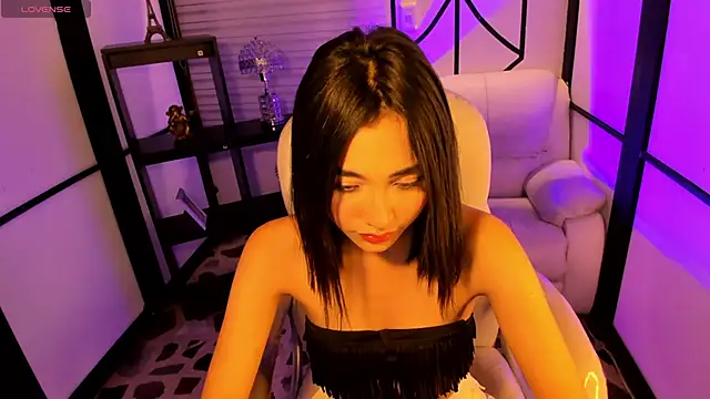 Snapshot of lilithTeen1_ chatting on 12/21/24, 07:35 lilithTeen1 online show from 12/21/24, 07:35