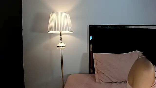 Snapshot of lilithTeen1_ chatting on 03/22/26, 10:35 lilithTeen1 online show from 03/22/26, 10:35