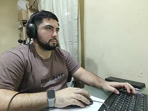 Snapshot of benitez_juan chatting on 03/19/26, 12:36 benitez juan online show from 03/19/26, 12:36