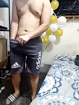 Snapshot of Gasparin32 chatting on 03/09/25, 06:43 Gasparin32 online show from 03/09/25, 06:43