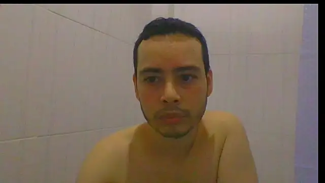 Snapshot of Gasparin32 chatting on 11/02/25, 11:07 Gasparin32 online show from 11/02/25, 11:07