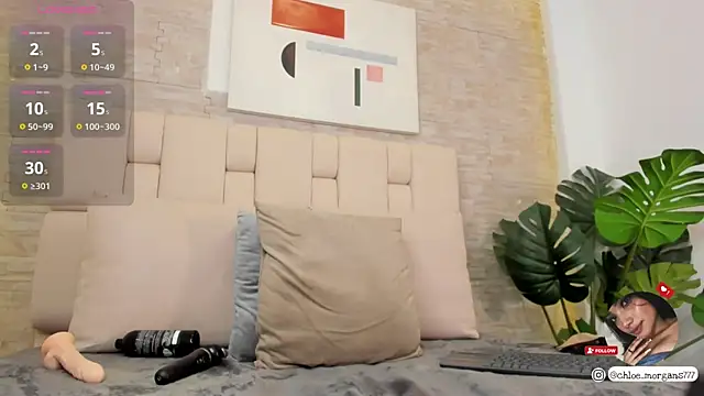 Chloe Morgans online show from 02/19/25, 10:20