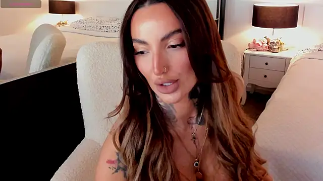 NatalyThorn88 online show from 03/11/25, 12:06