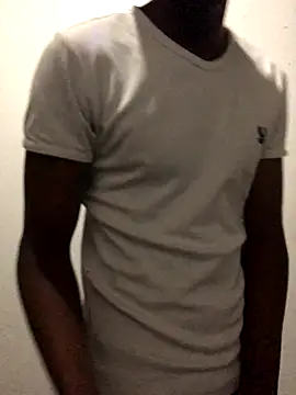 Snapshot of thekidrose chatting on 11/29/25, 07:55 thekidrose online show from 11/29/25, 07:55