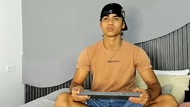 zander 2120 online show from 12/06/24, 06:17