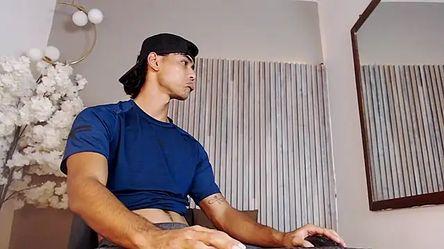 zander 2120 online show from 11/29/25, 12:46