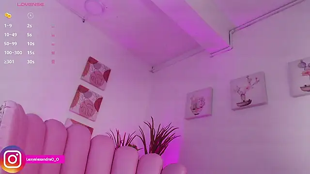 Lexyjoycce online show from 02/07/25, 09:04