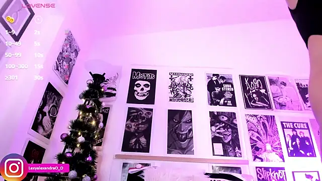 Snapshot of Lexyjoycce chatting on 12/22/25, 09:12 Lexyjoycce online show from 12/22/25, 09:12