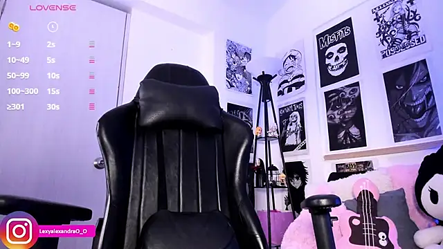 Snapshot of Lexyjoycce chatting on 02/21/26, 09:05 Lexyjoycce online show from 02/21/26, 09:05