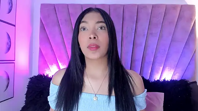 Snapshot of KarolRojas_ chatting on 10/09/25, 03:26 KarolRojas online show from 10/09/25, 03:26