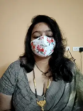 neelu-hoty online show from 12/27/24, 01:43