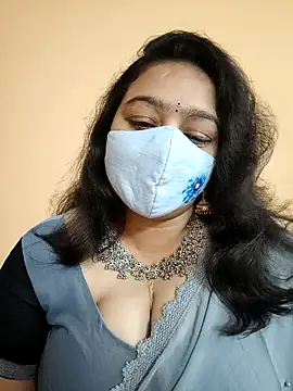 neelu-hoty online show from 12/28/24, 12:13