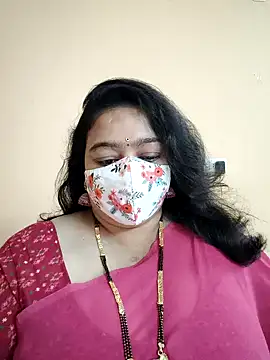 neelu-hoty online show from 12/29/24, 01:38