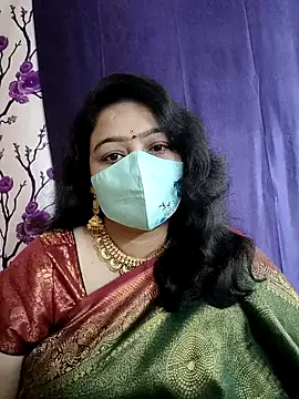 neelu-hoty online show from 01/01/25, 02:20