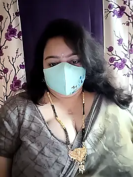 neelu-hoty online show from 01/04/25, 04:55