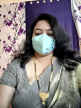 neelu-hoty online show from 01/04/25, 09:00