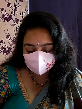 neelu-hoty online show from 01/08/25, 04:44