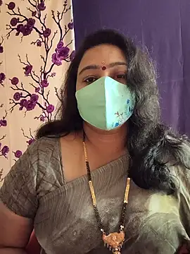 neelu-hoty online show from 01/12/25, 02:30