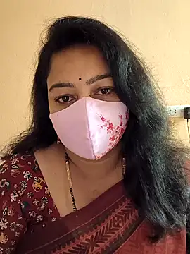 neelu-hoty online show from 02/08/25, 12:49