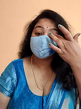 neelu-hoty online show from 02/12/25, 12:58