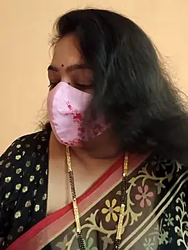 neelu-hoty online show from 02/24/25, 12:37